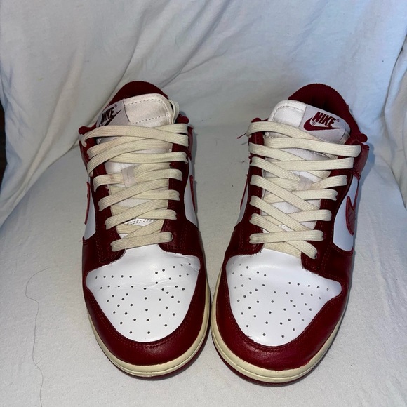 Nike Dunk Low - Women/Mens - Picture 3 of 6